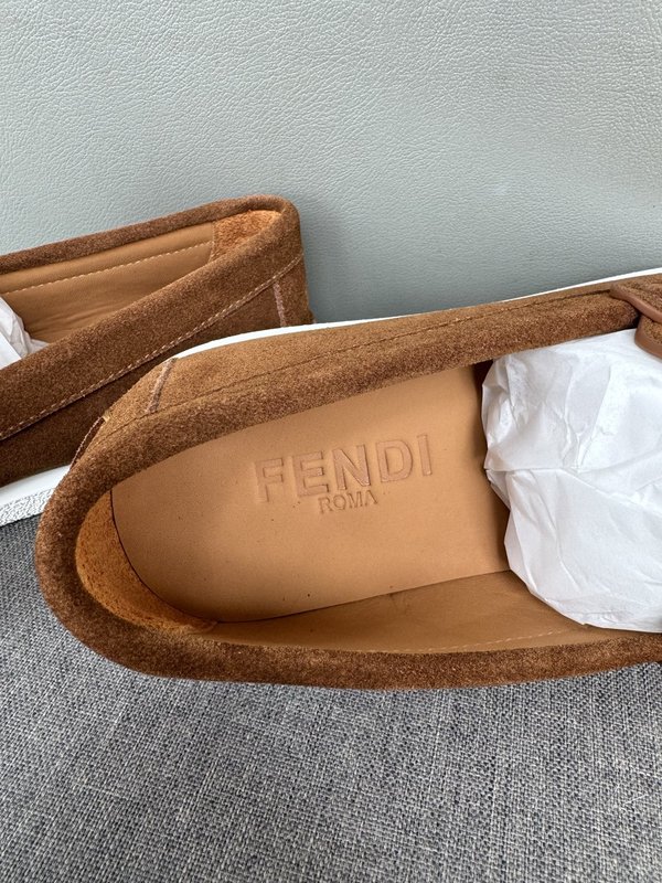 펜디 FENDI 남성 캐주얼 가죽 로퍼 001-221233