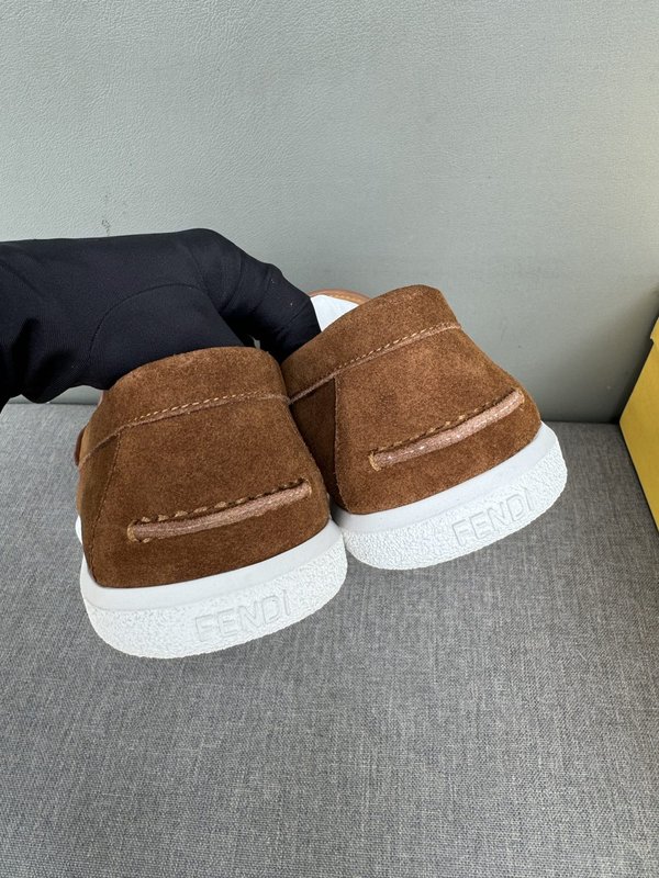펜디 FENDI 남성 캐주얼 가죽 로퍼 001-221233