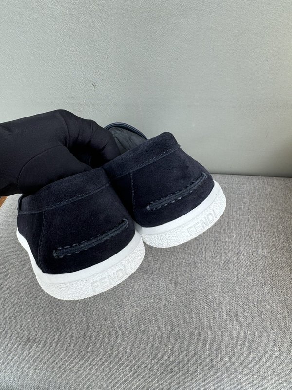 펜디 FENDI 남성 캐주얼 가죽 로퍼 001-221237