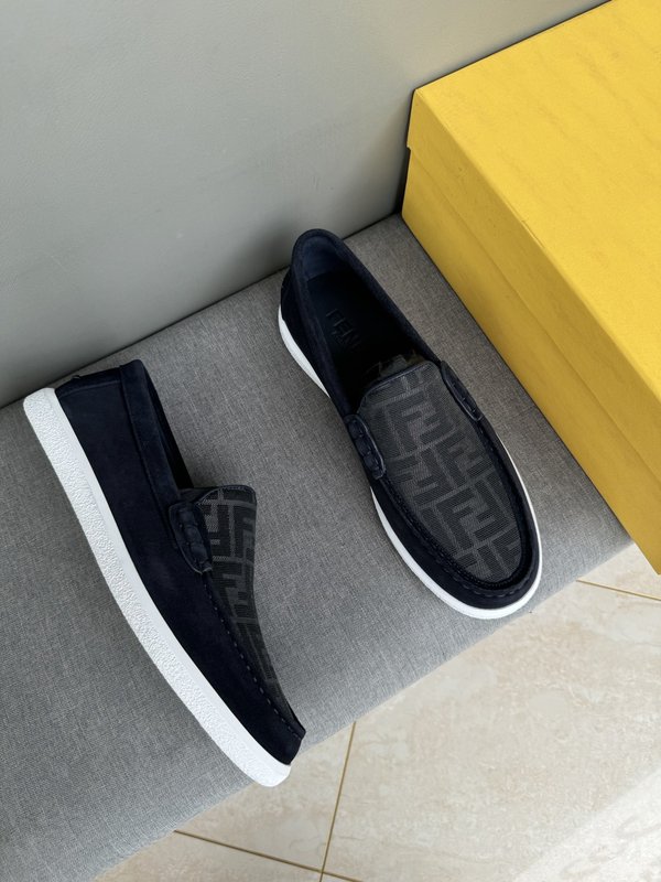 펜디 FENDI 남성 캐주얼 가죽 로퍼 001-221237