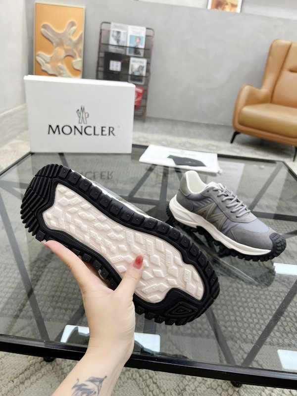몽클레어  이탈리아 가죽 캐주얼 운동화 001-221333