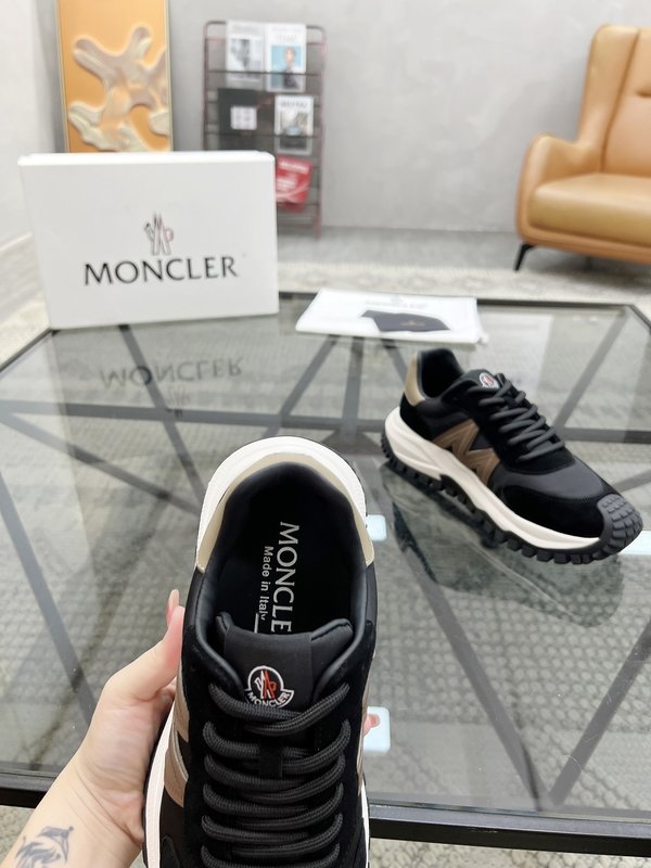 몽클레어 P600 이탈리아 소 가죽 캐주얼 운동화 001-221334