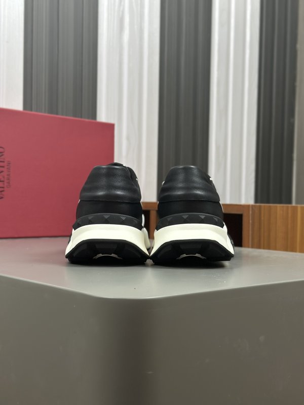 발렌티노 나파 송아지 가죽 통기성 운동화 001-221553