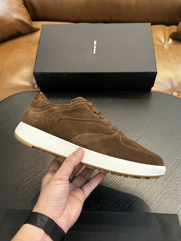 Kiton 남성 송아지 스웨이드 운동화 001-221556