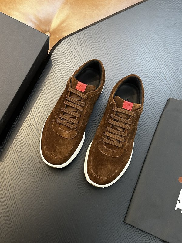 Kiton 남성 송아지 스웨이드 운동화 001-221556