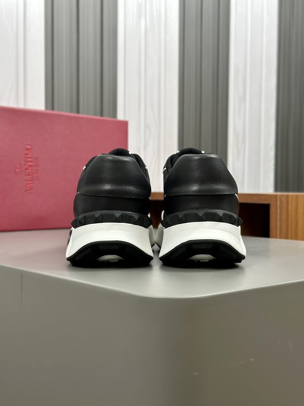 발렌티노 나파 가죽 통기성 운동화 001-221568