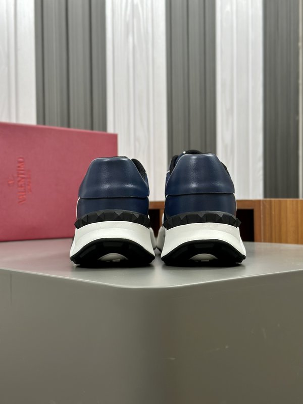 발렌티노 나파 가죽 통기성 운동화 001-221572
