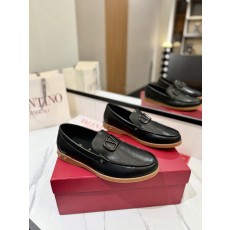 발렌티노 남성 하이퀄리티 가죽 로퍼 001-221573