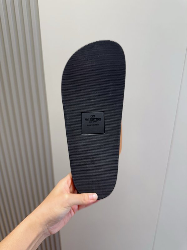 발렌티노 Valentino 남성 슬리퍼 001-221583