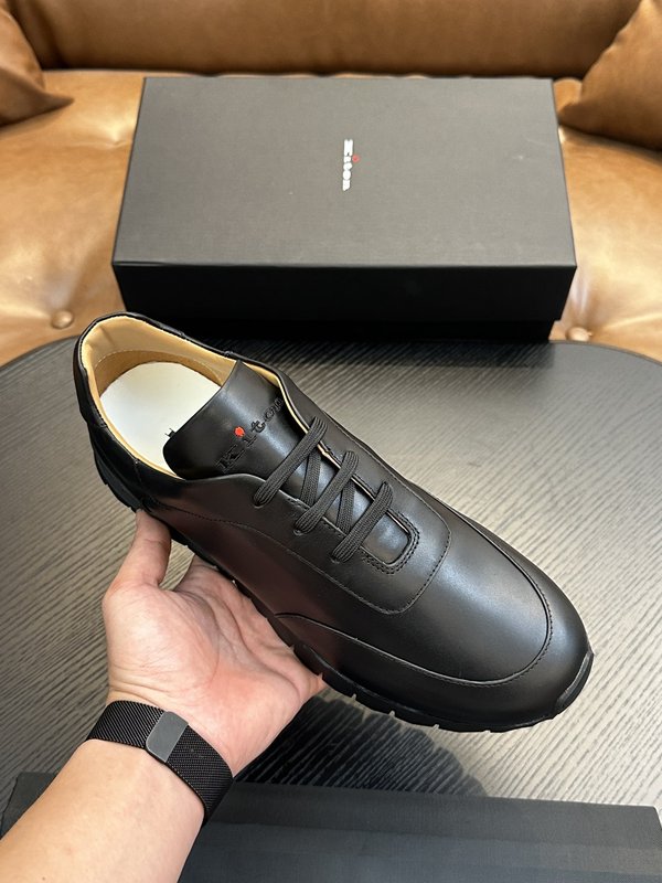 Kiton 남성 송아지 스웨이드 운동화 001-221586