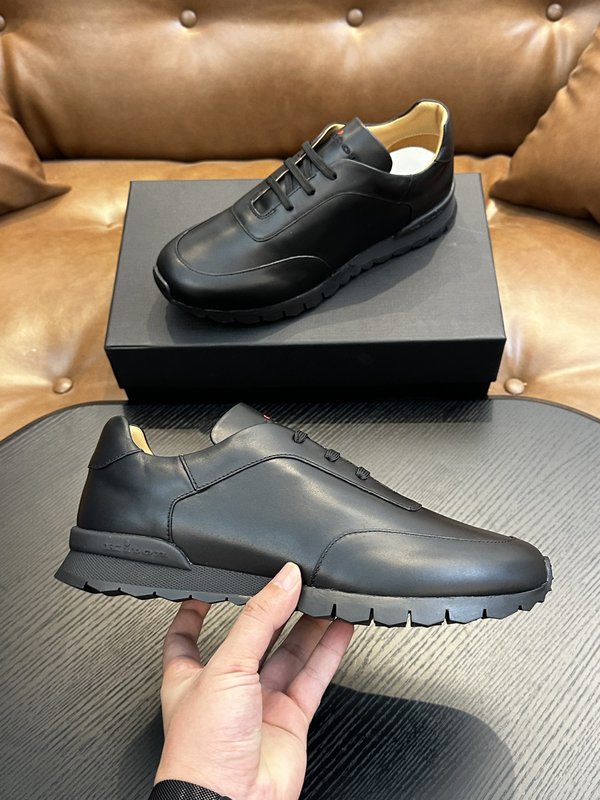 Kiton 남성 송아지 스웨이드 운동화 001-221586