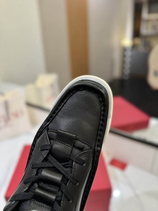 발렌티노 미드탑 커플 운동화 001-221598