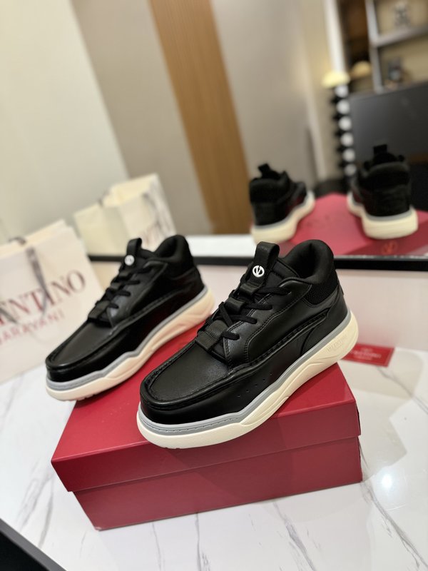 발렌티노 미드탑 커플 운동화 001-221598