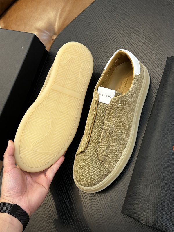 Kiton 남성 소가죽 스니커즈 001-221663