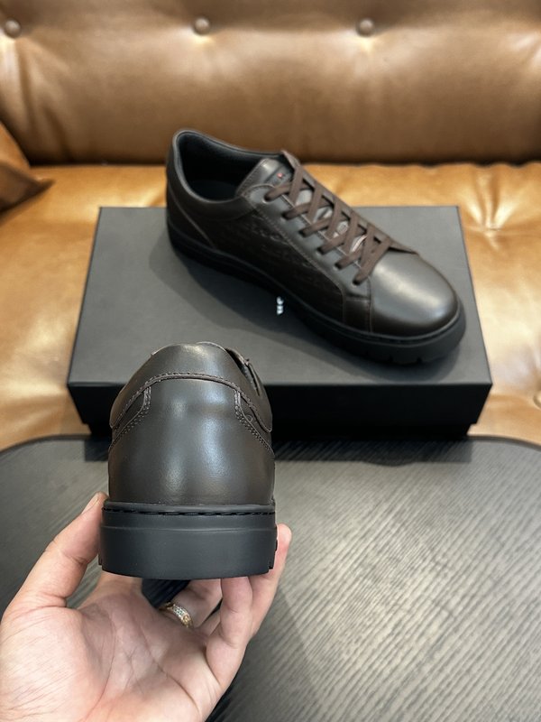 Kiton 남성 송아지 가죽 스니커즈 001-221674
