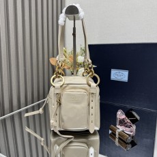 빈티지 오일드 레더 미니 토트백 001-221860