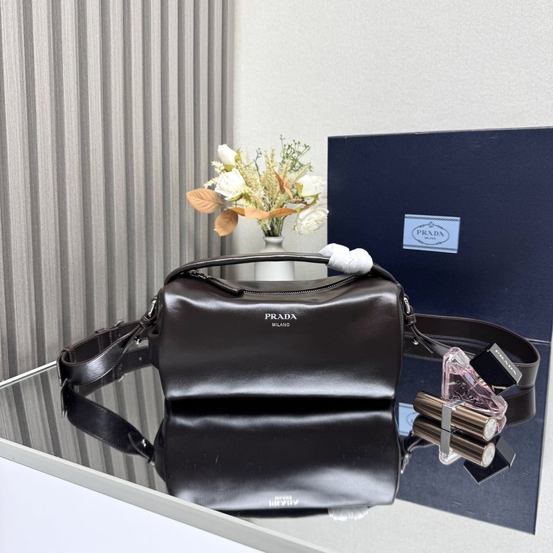 프라다 빈티지 나파 가죽 보스턴 핸드백 001-221907