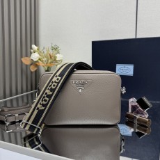 프라다 사피아노 가죽 투웨이 숄더백 001-221991