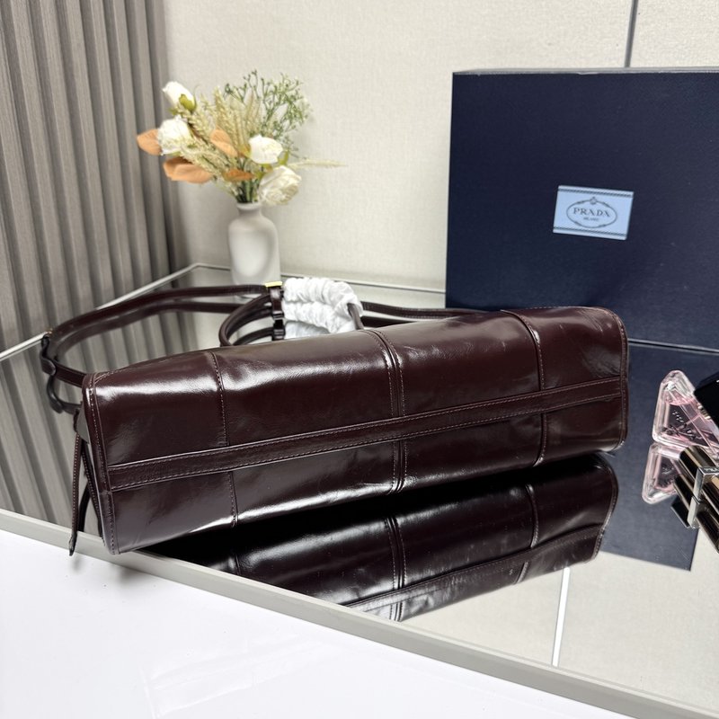 오일드 레더 빈티지 토트 숄더백 001-222057