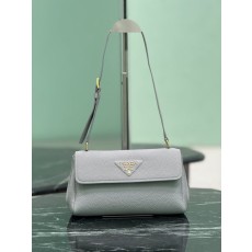 플랩 숄더백 그레인 레더 마그네틱 버클 001-222204