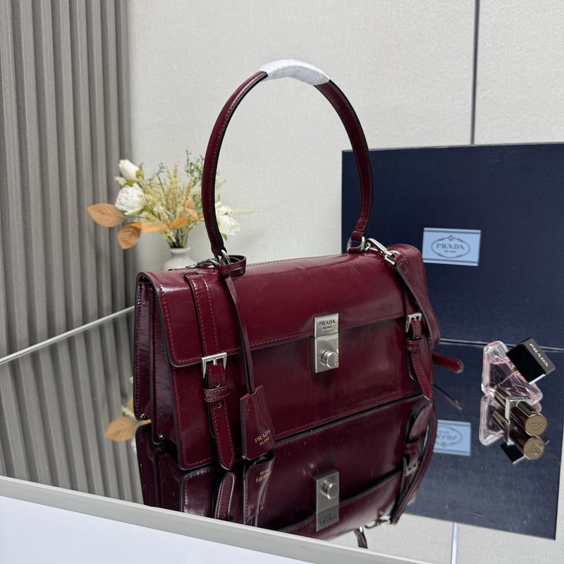 비트 레드 버킷백 스몰 001-222342