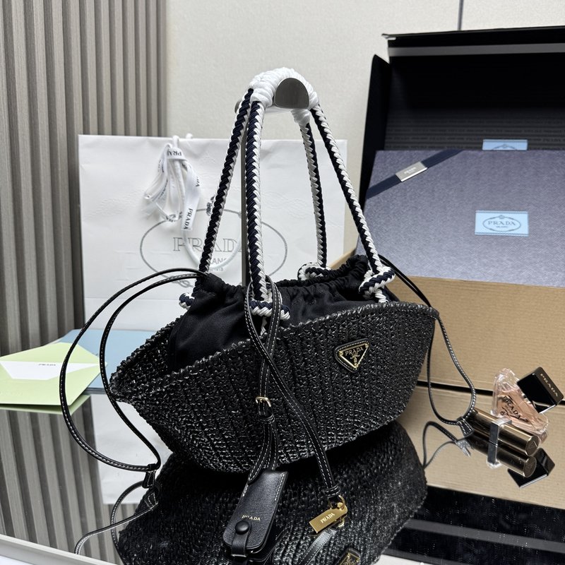 프라다 크로셰 버킷백 001-222382
