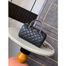 샤넬 미니 볼링백 퀼팅 숄더백 001-222600