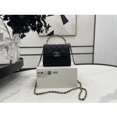 샤넬 클래식 리치 가죽 핸드백 001-222715