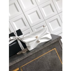 샤넬 밀크화이트 핸드백 체인백 001-222749