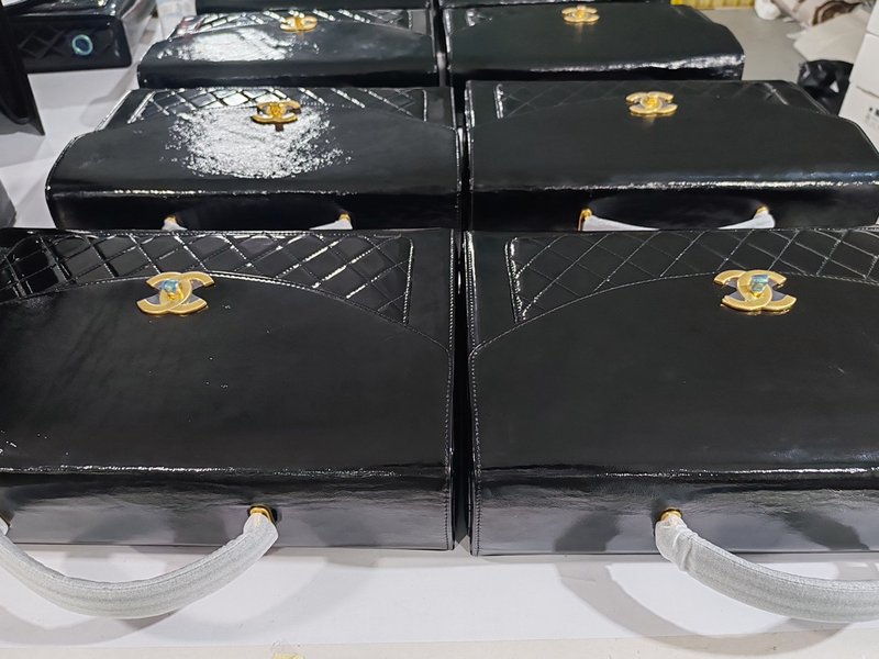 샤넬 빈티지 오일드 양가죽 서류가방 001-222815