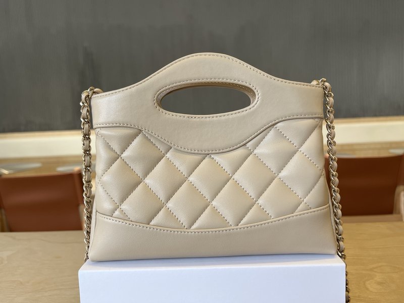 샤넬 24C 31bag 미니 오일드 왁스 가죽 001-222942