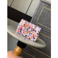 샤넬 봄여름 신상 스팽글 비즈 패치워크 핸드백 001-222967