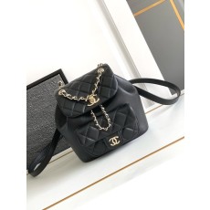 샤넬 봄여름 그레인 엠보싱 광택 송아지 가죽 언더암 백 001-222979