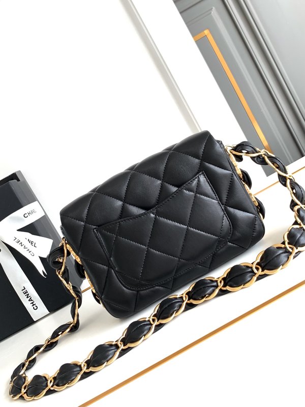 샤넬 복각 금장 더블 C 스트랩 양가죽 호보백 001-223044