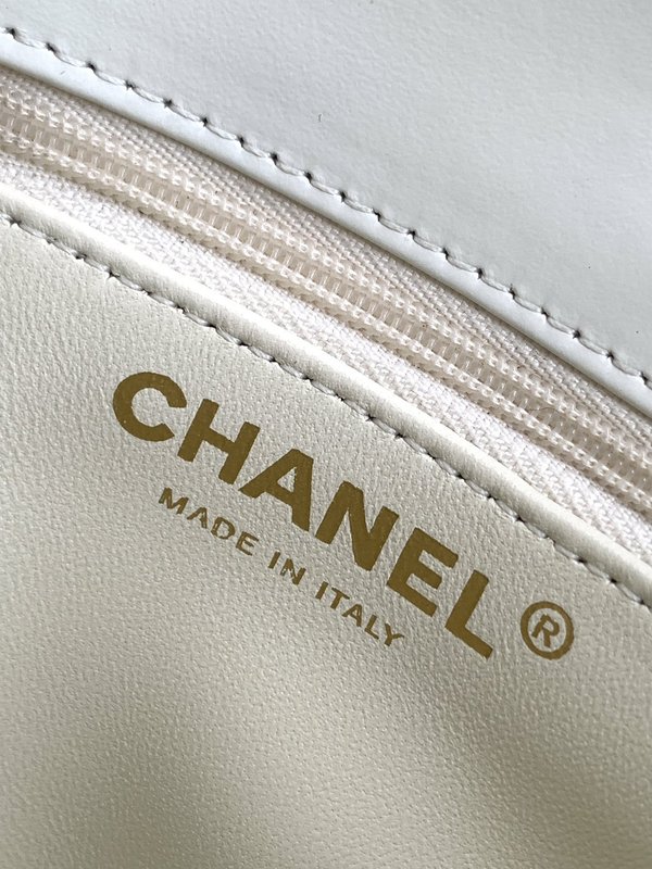 샤넬 클래식 오일드 왁스 소가죽 미니 핸드백 001-223142
