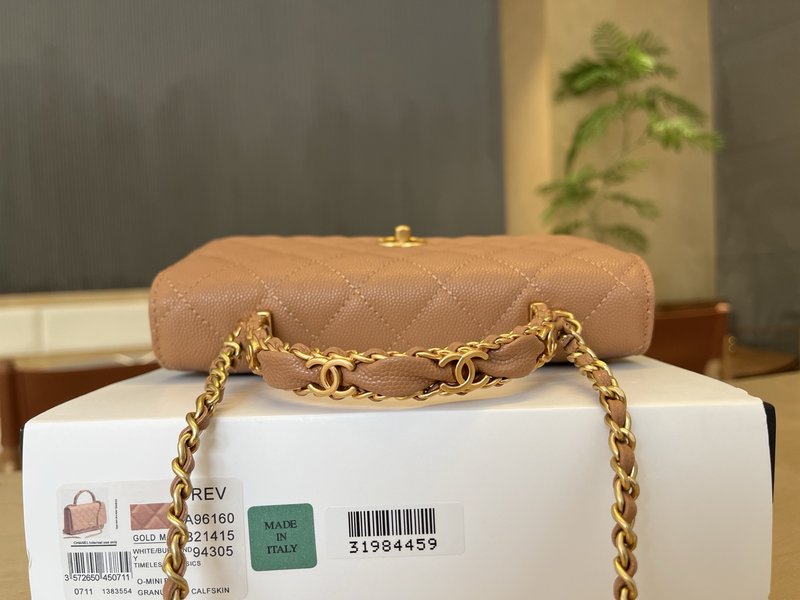 샤넬 더블 C 핸들 WOC 그레인 가죽 가방 001-223271