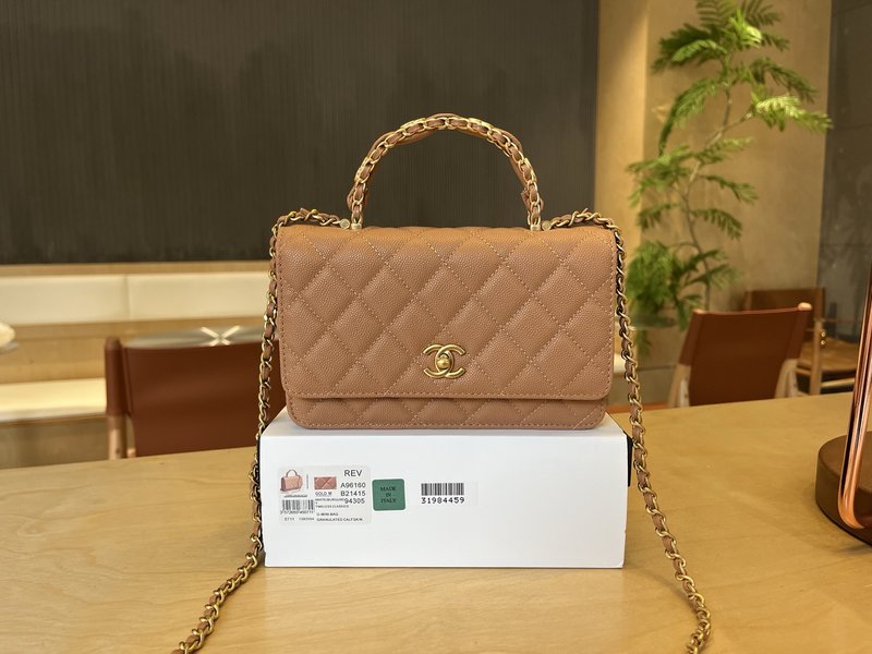샤넬 더블 C 핸들 WOC 그레인 가죽 가방 001-223271