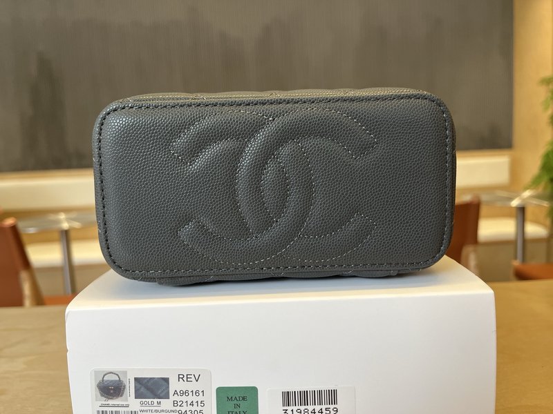샤넬 더블 C 핸들 메이크업 박스 001-223277