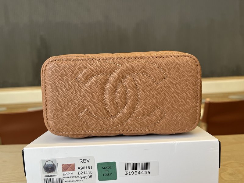 샤넬 더블 C 핸들 메이크업 박스 001-223279