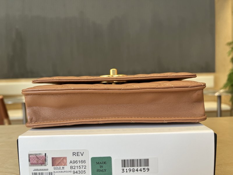 샤넬 더블 C 버클 조절 WOC 숄더백 001-223300