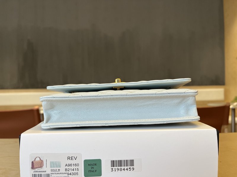 샤넬 더블 C 로고 핸들 WOC 백 캐비어 가죽 001-223303