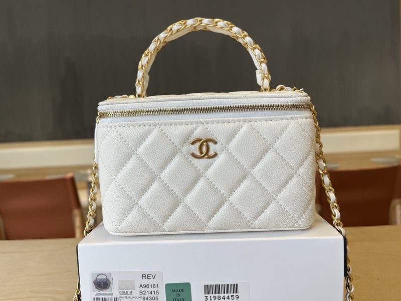 샤넬 더블 C 핸들 메이크업 박스 001-223305