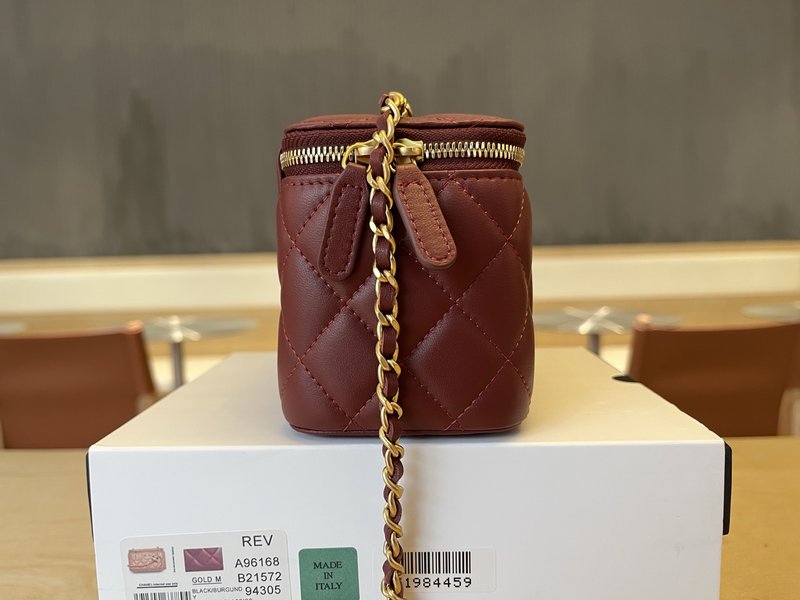 샤넬 더블 C 버클 롱 박스 백 001-223312
