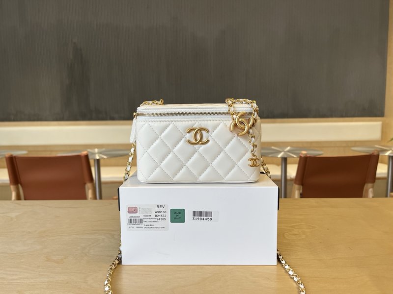 샤넬 더블 C 버클 롱 박스 백 001-223316