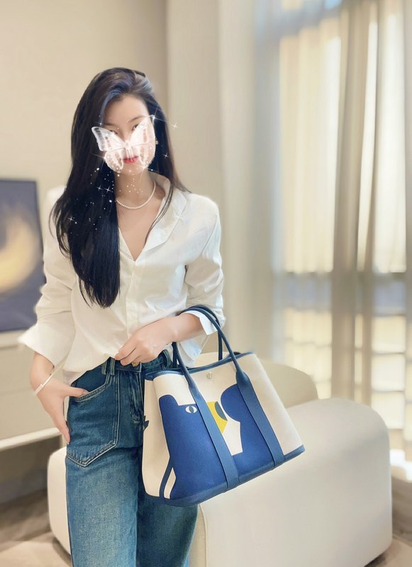 에르메스 블루 토트백 001-223324