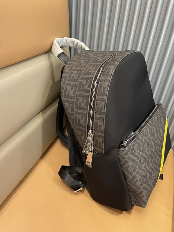 펜디 클래식 더블 F 모노그램 백팩 001-223419