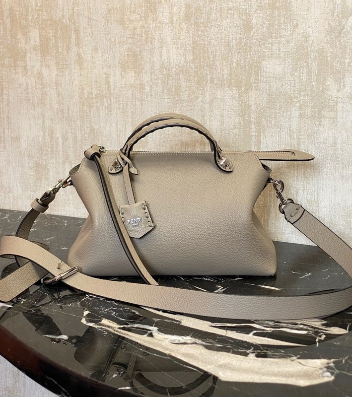 Fendi 업그레이드 버전 닙닙 보스턴 핸드백 크로스백 001-223470