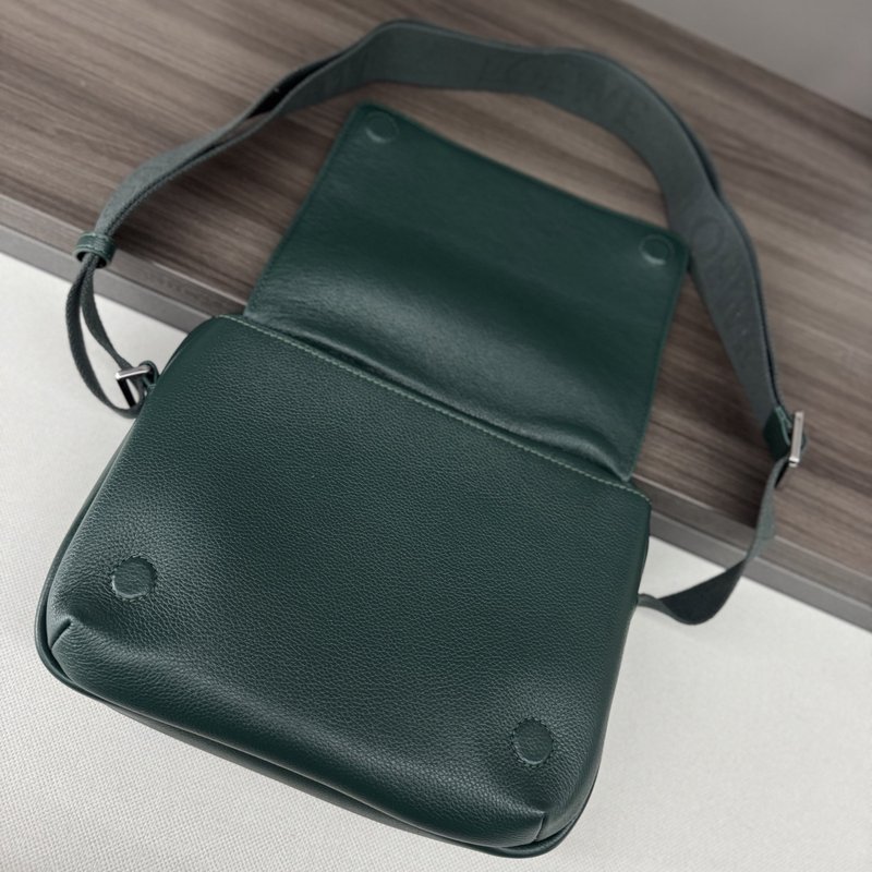 로에베 스몰 소프트 펠트 가죽 메신저백 001-223578