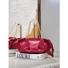 로에베 스몰 샤이니 나파 가죽 체인 백 001-223586