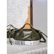 로에베 스몰 샤이니 나파 가죽 파세오 백 001-223590